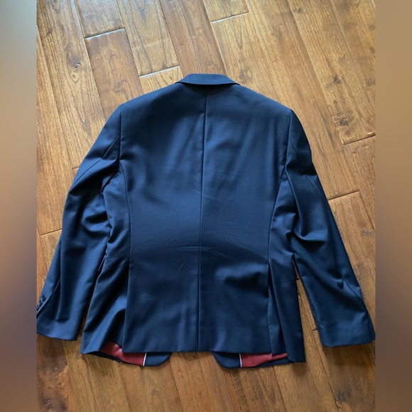 Men’s navy suit Kenneth Cole brand - Picture 3 of 3